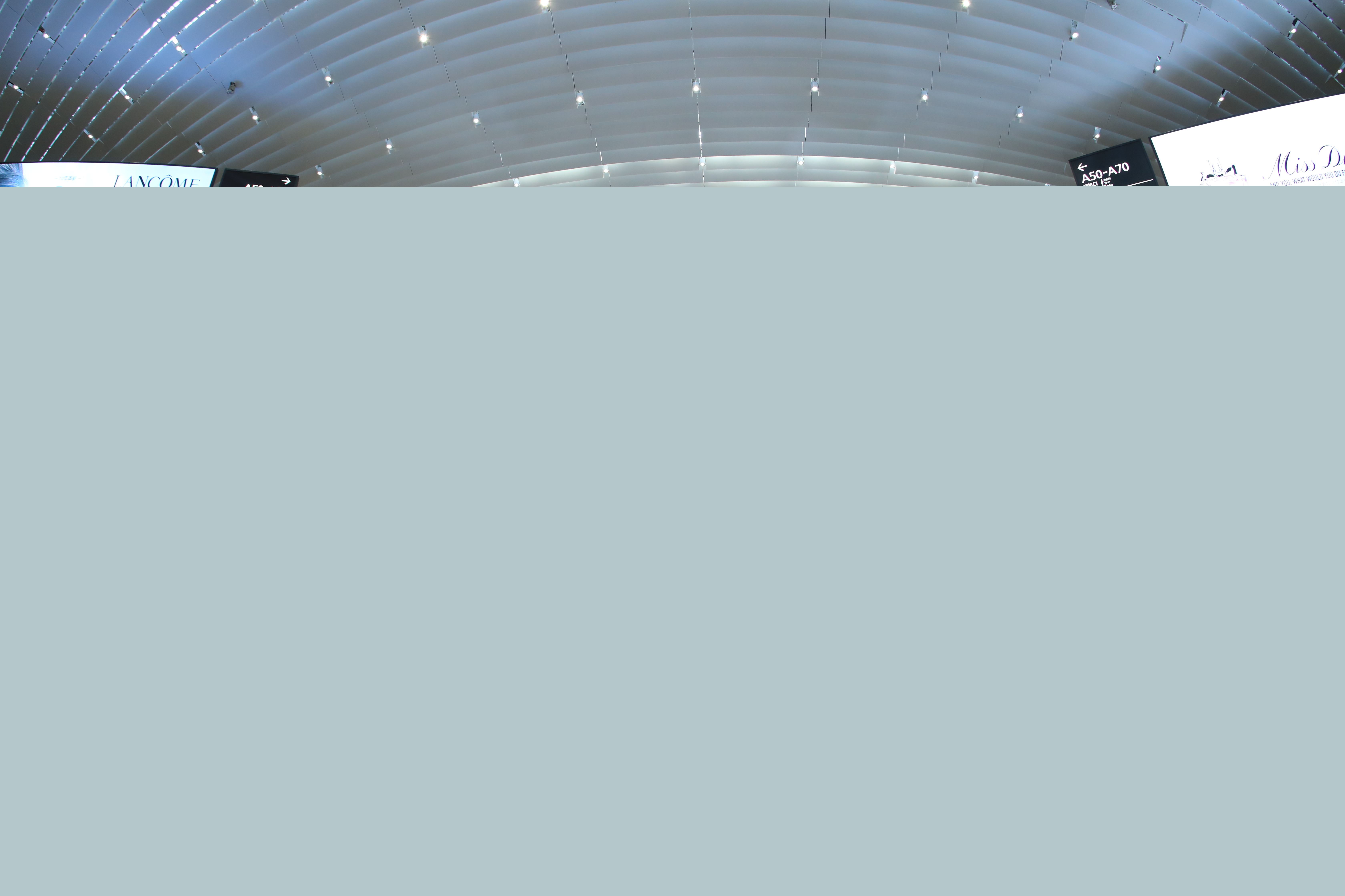 中免集團(tuán)攜手白云機(jī)場成功舉辦 “免稅購物節(jié)”慶典活動(dòng)