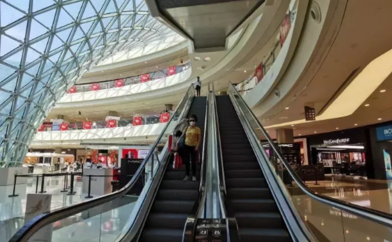 【中國免稅人在行動?一線直擊篇】之十一：這家店恢復營業(yè)，吸引超過1億人在線看直播！