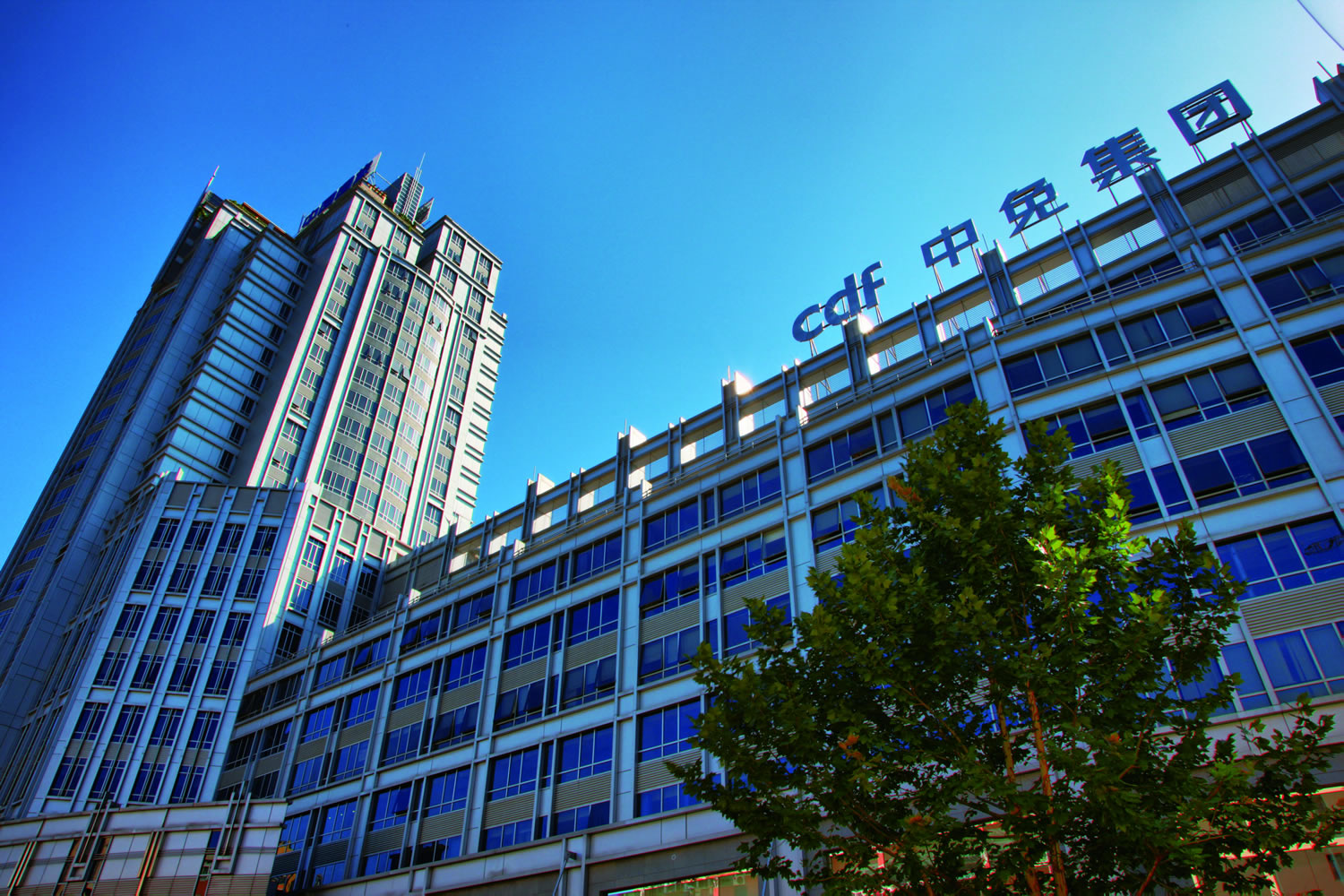 中免集團(tuán)又拿下兩城！成功中標(biāo)成都和天津市內(nèi)免稅店